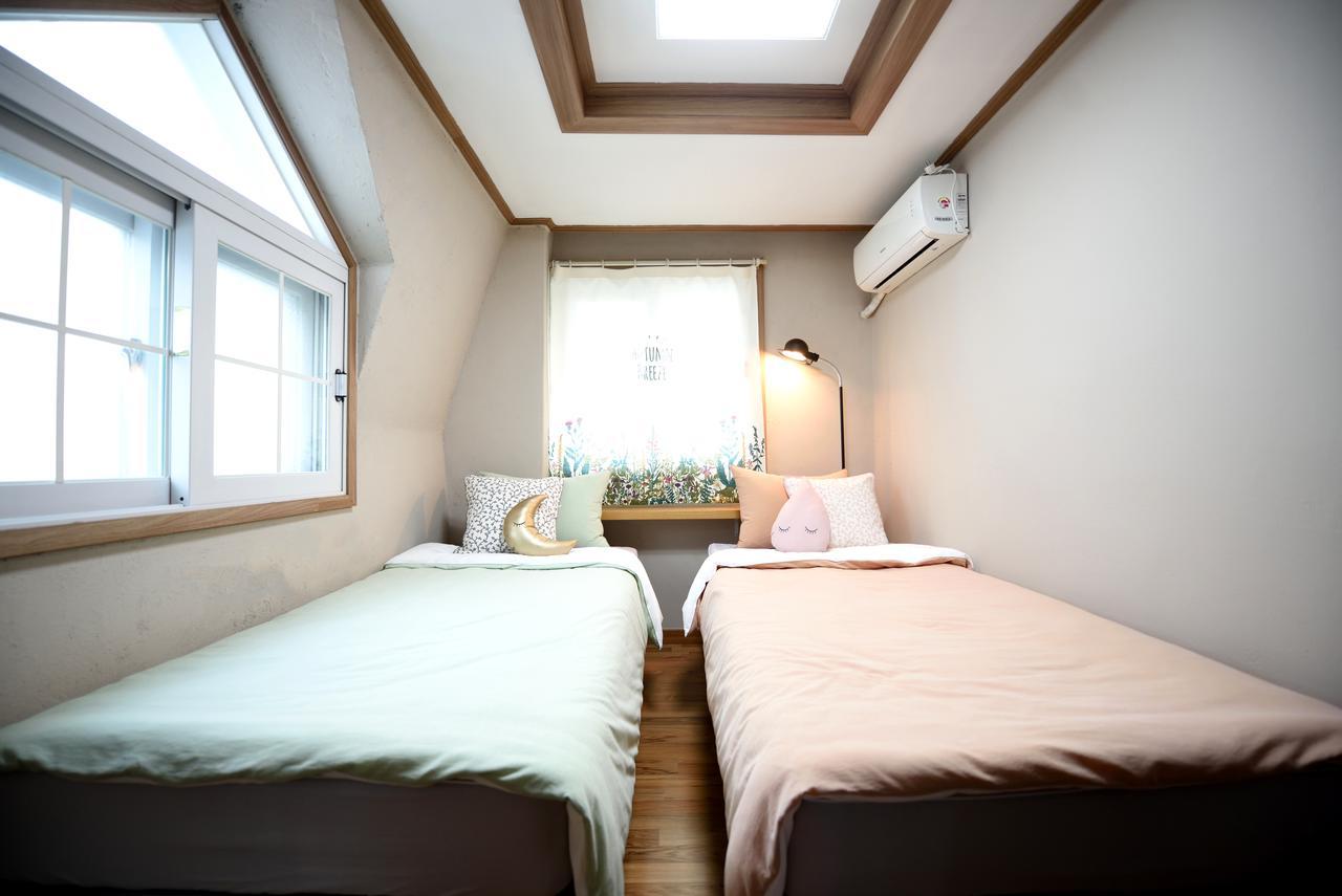 The One Hostel Hongdae In Seoul - Foreigner Only Ngoại thất bức ảnh